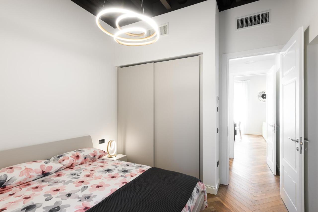 Triestinn - Suite Borsa Экстерьер фото
